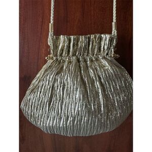 Whiting and Davis Gold Pleated Drawstring Handbag Party/Cocktail Shoulde…
